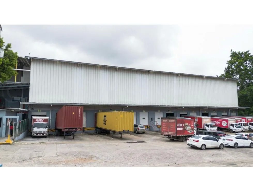Warehouse Rental - Logistics and Industrial Center in La Locería