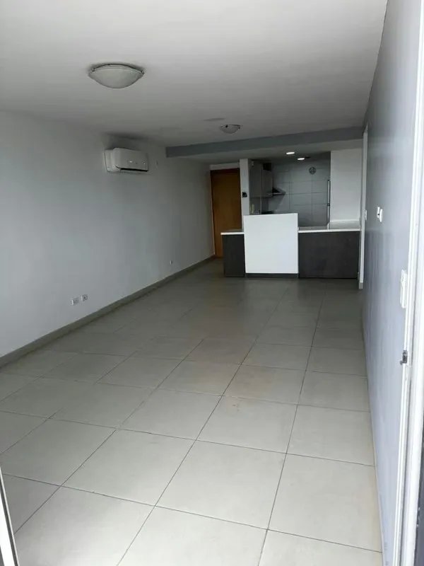 Modern Apt in El Carmen 95m² Panoramic View and New Appliances $1,150