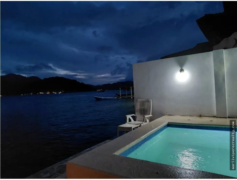 Venta de residencia en Isla Grande, Portobelo, Colon