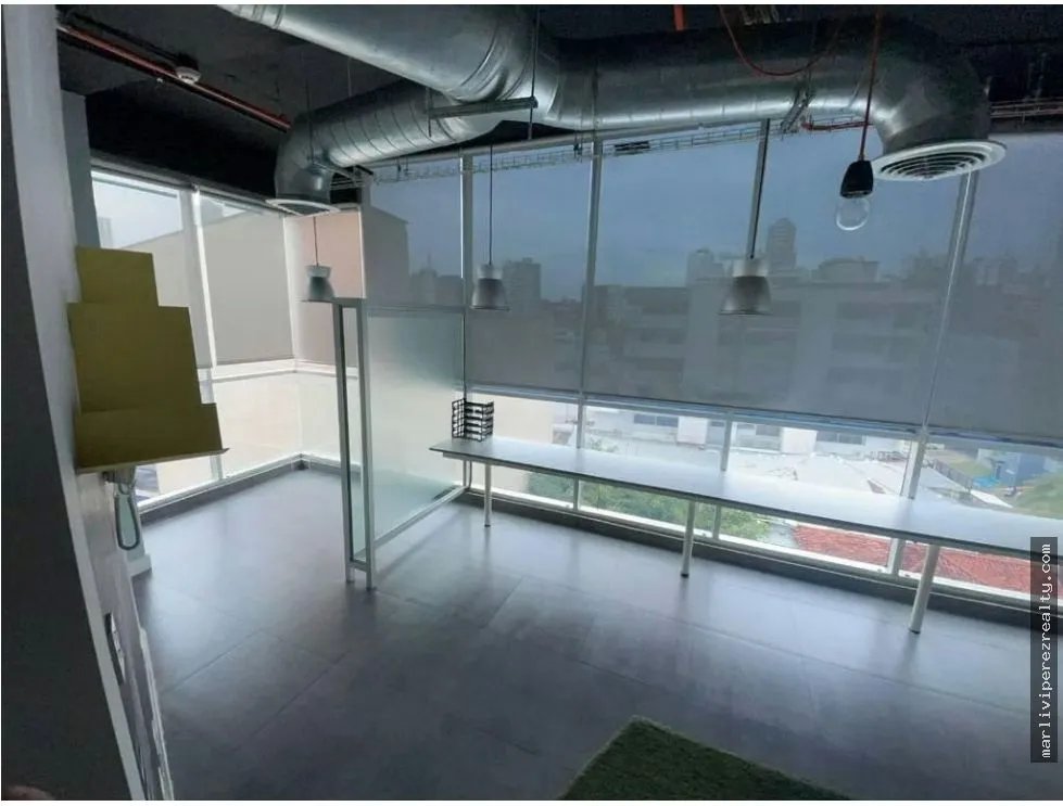 Office for sale in Bella Vista