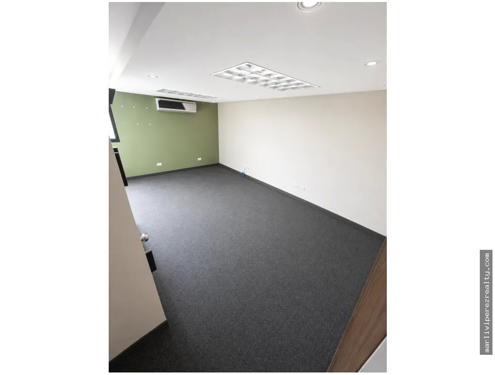 Office for sale in Bella Vista