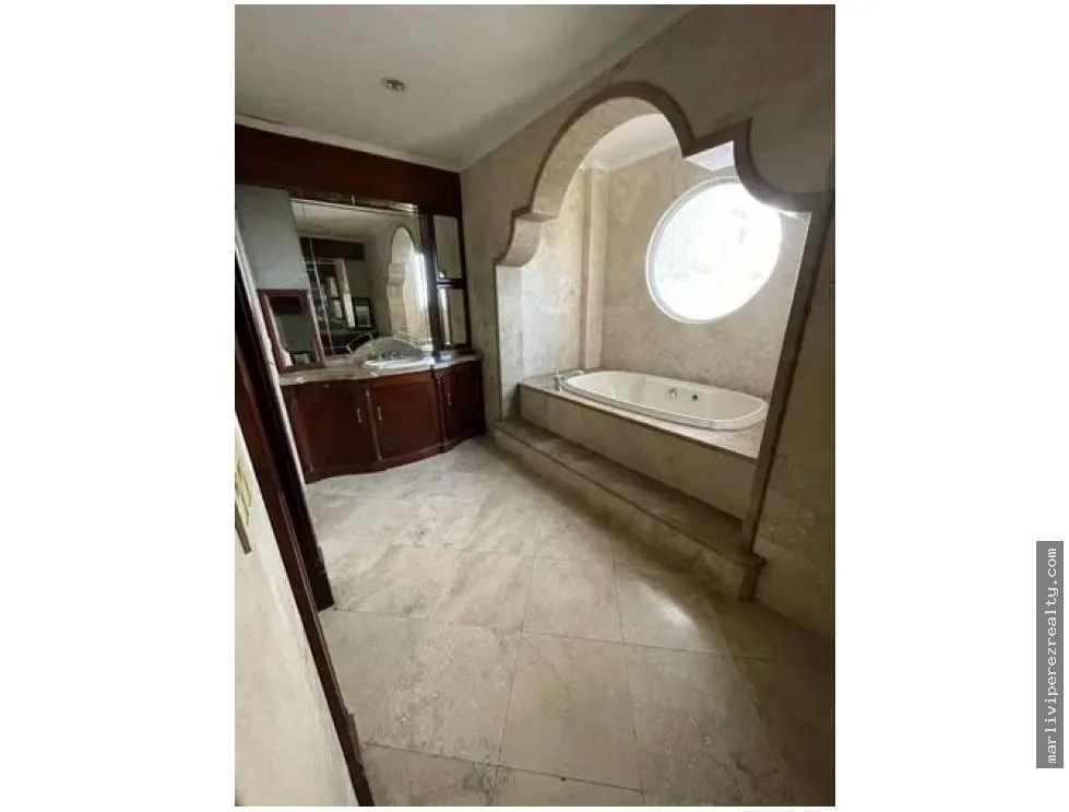 Venta de residencia en Dos Mares