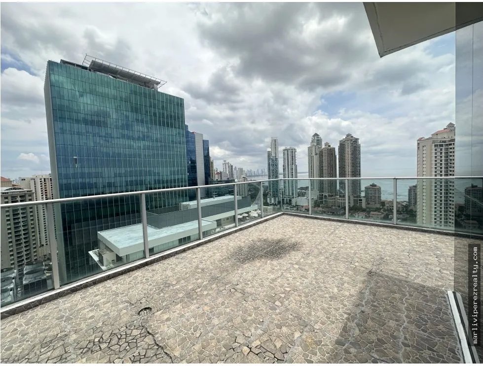 Venta de apartamento penthouse en Punta Pacífica