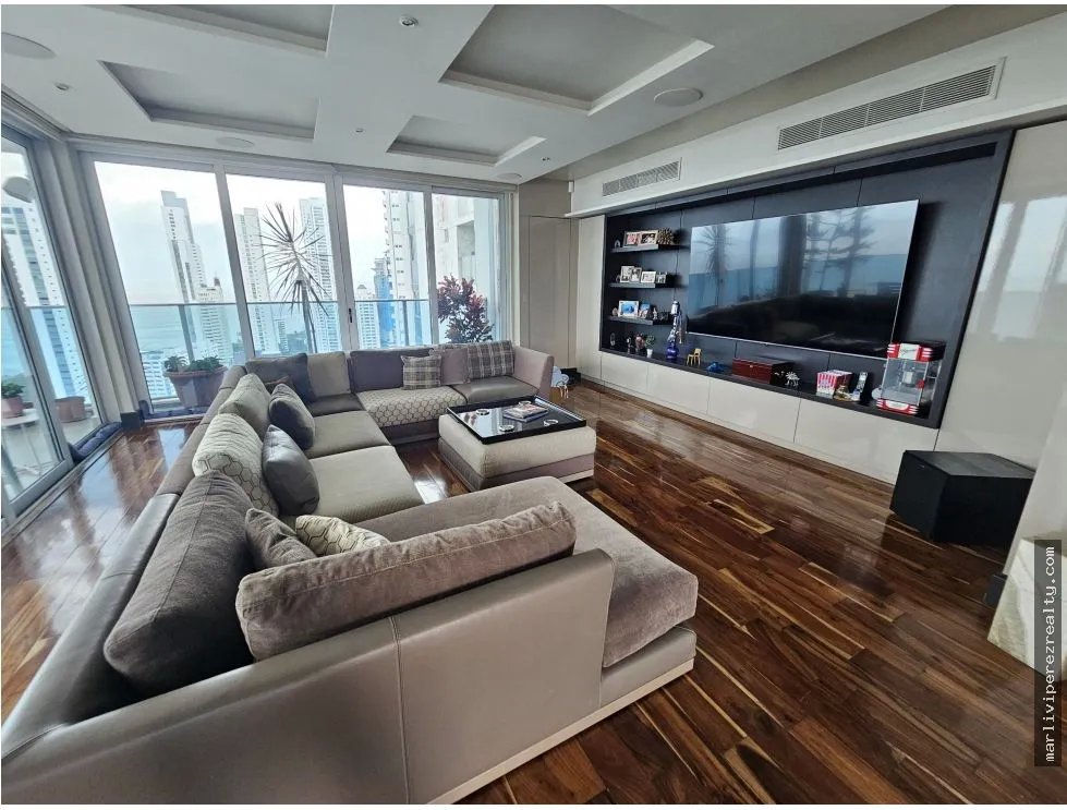 Penthouse for sale in Coco del Mar