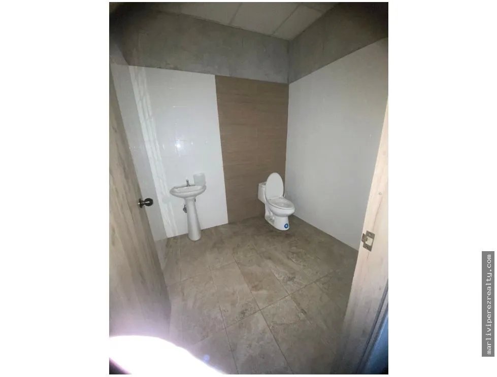 Commercial Space for rent in Betania