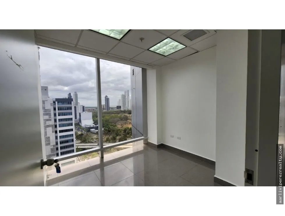 Office for rent in Costa del Este