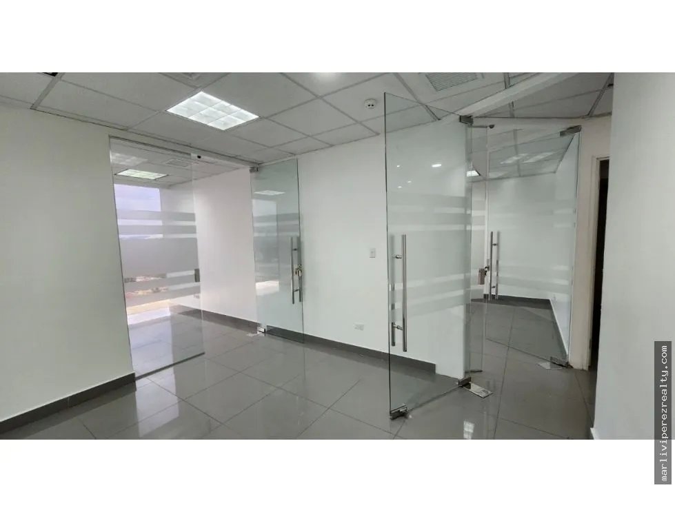 Office for rent in Costa del Este