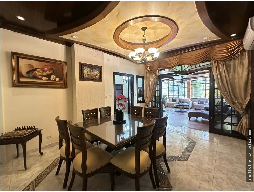 Venta de Casa amoblada en Las Cumbres