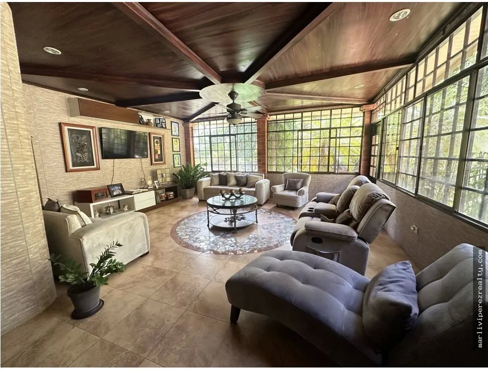 Venta de Casa amoblada en Las Cumbres