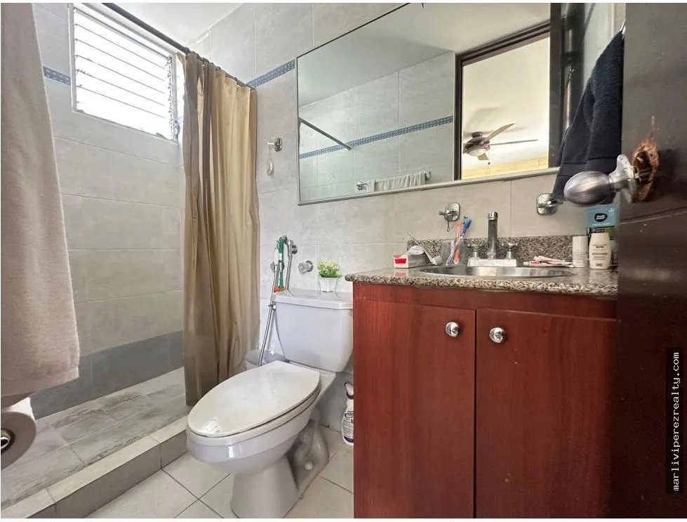 Venta de apartamento en Altos de Panamá / Condado del Rey