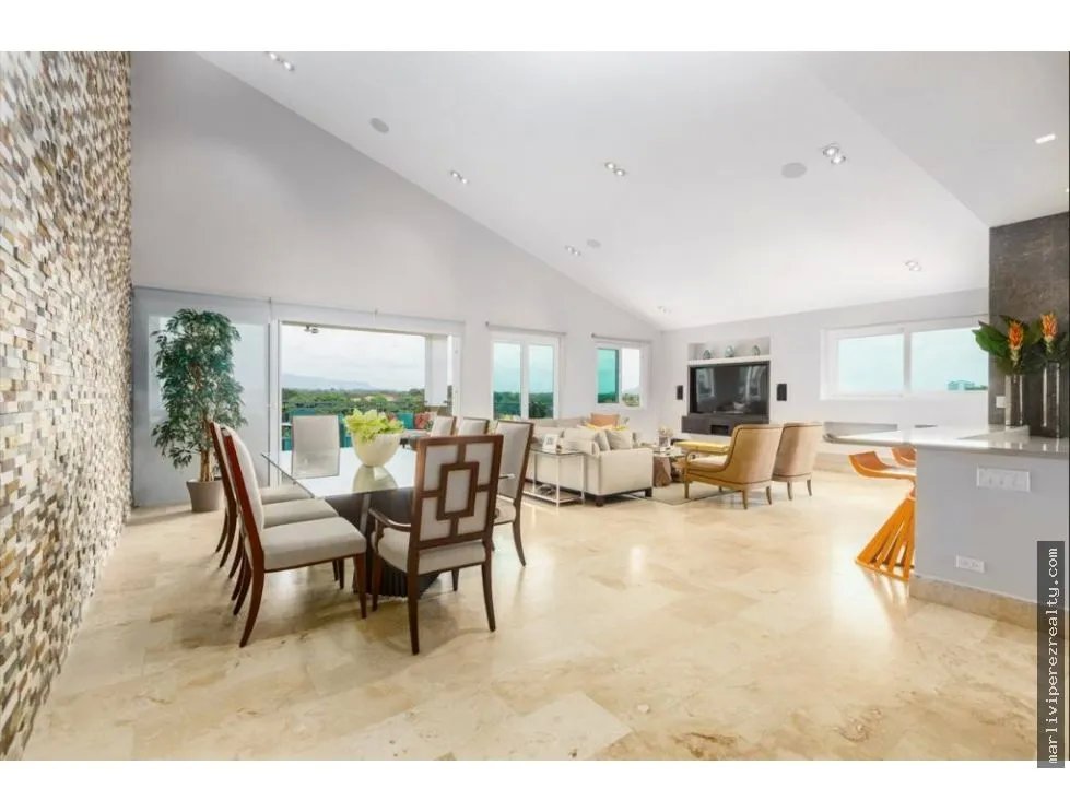 Single Family House for sale in San Carlos