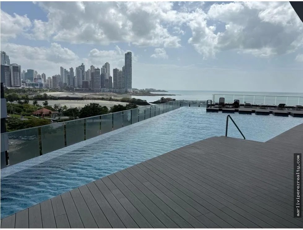 Apartamento en Alquiler Amoblado Avenida Balboa