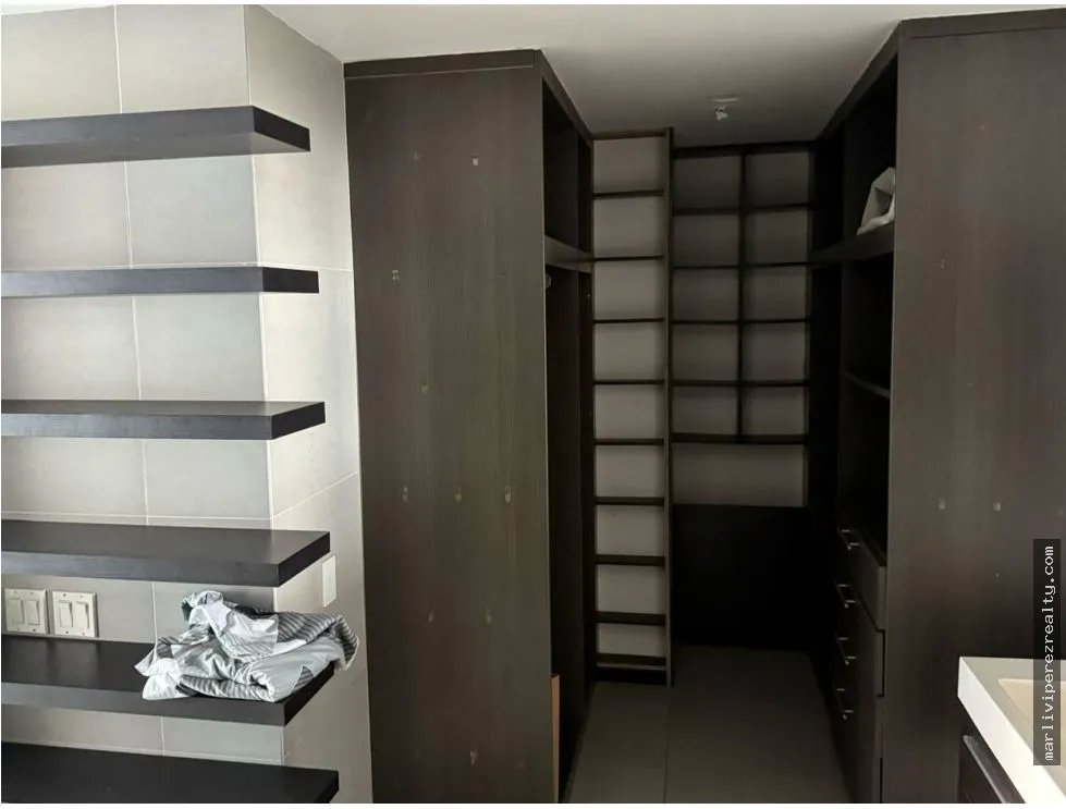 Apartamento en Alquiler Amoblado Avenida Balboa