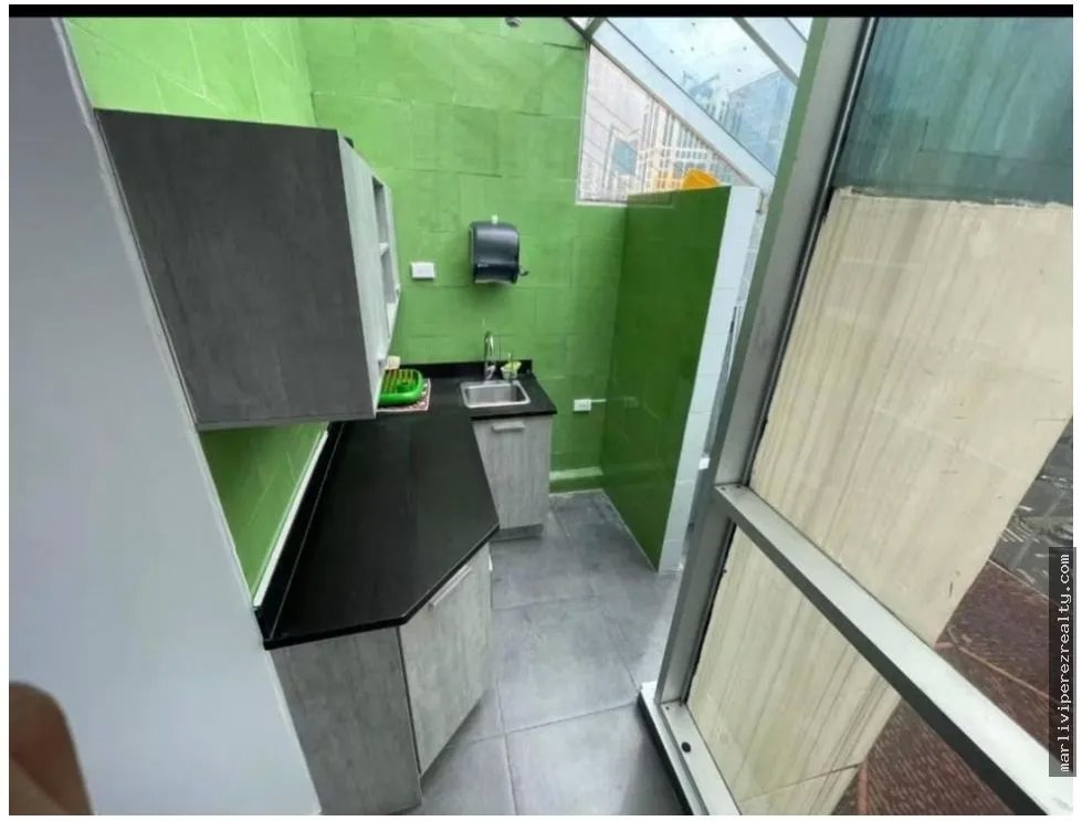 Office for sale in Bella Vista
