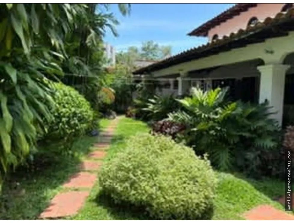 Venta de Residencia La Alameda