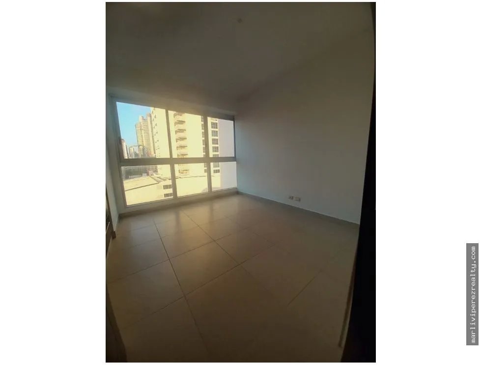 Alquiler de Apartamento en Ave Balboa