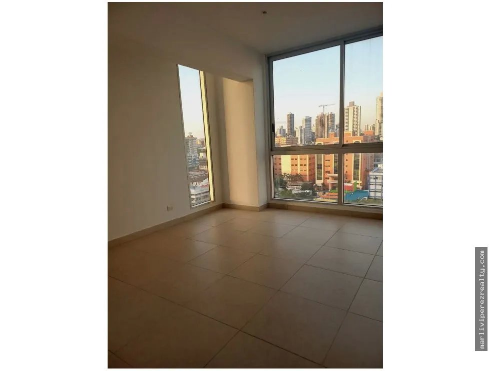 Alquiler de Apartamento en Ave Balboa