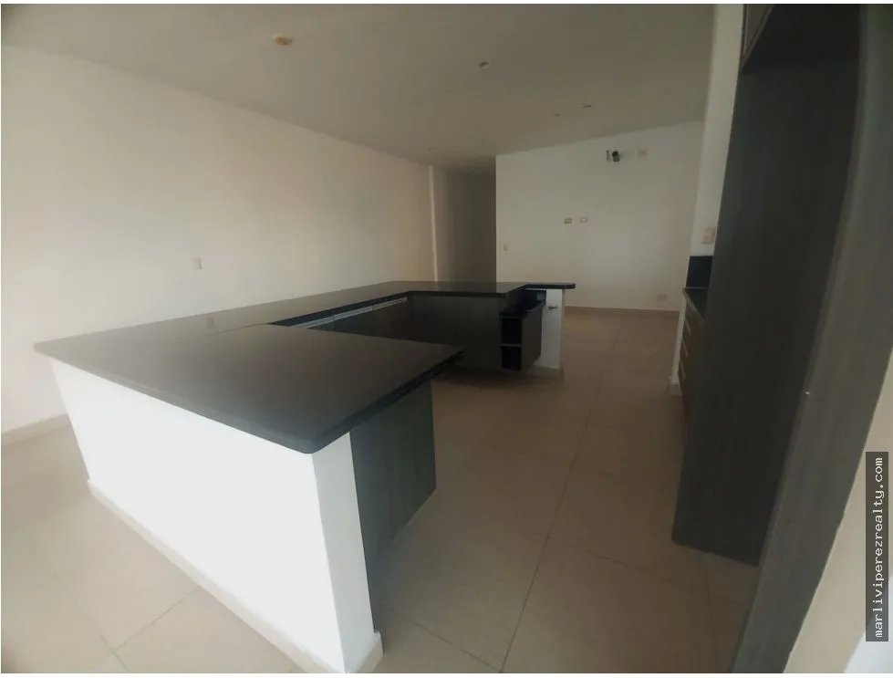 Alquiler de Apartamento en Ave Balboa