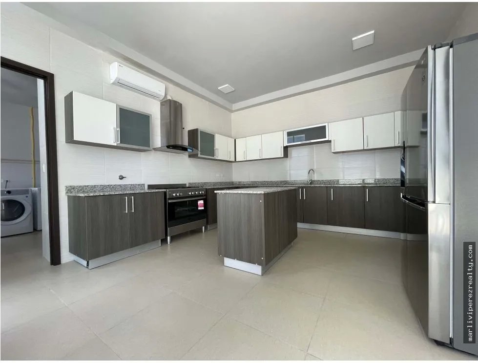Alquiler de Apartamento Amoblado en Costa Del Este