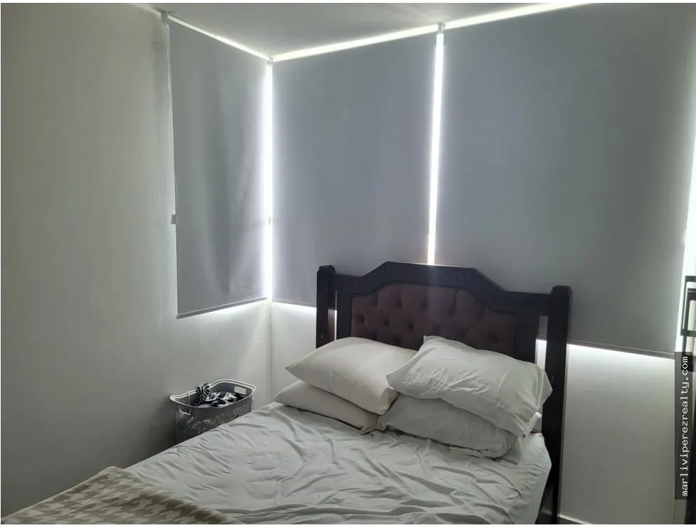 Apartment for sale in Edison Park