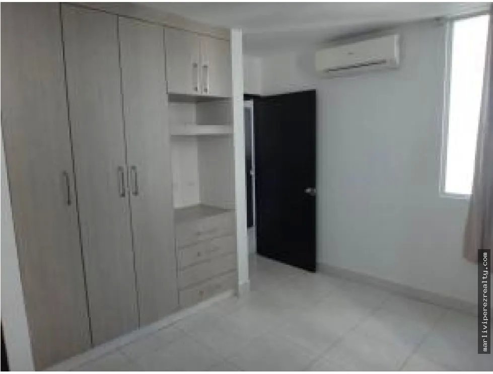 Apartment for sale in Edison Park
