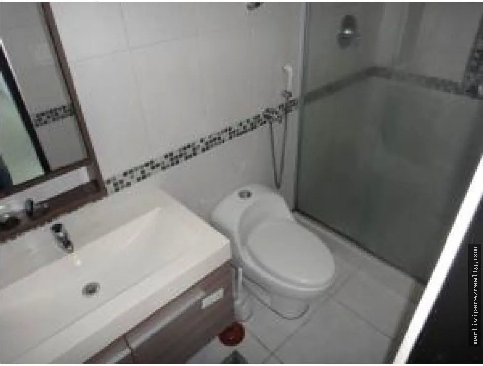 Apartment for sale in Edison Park
