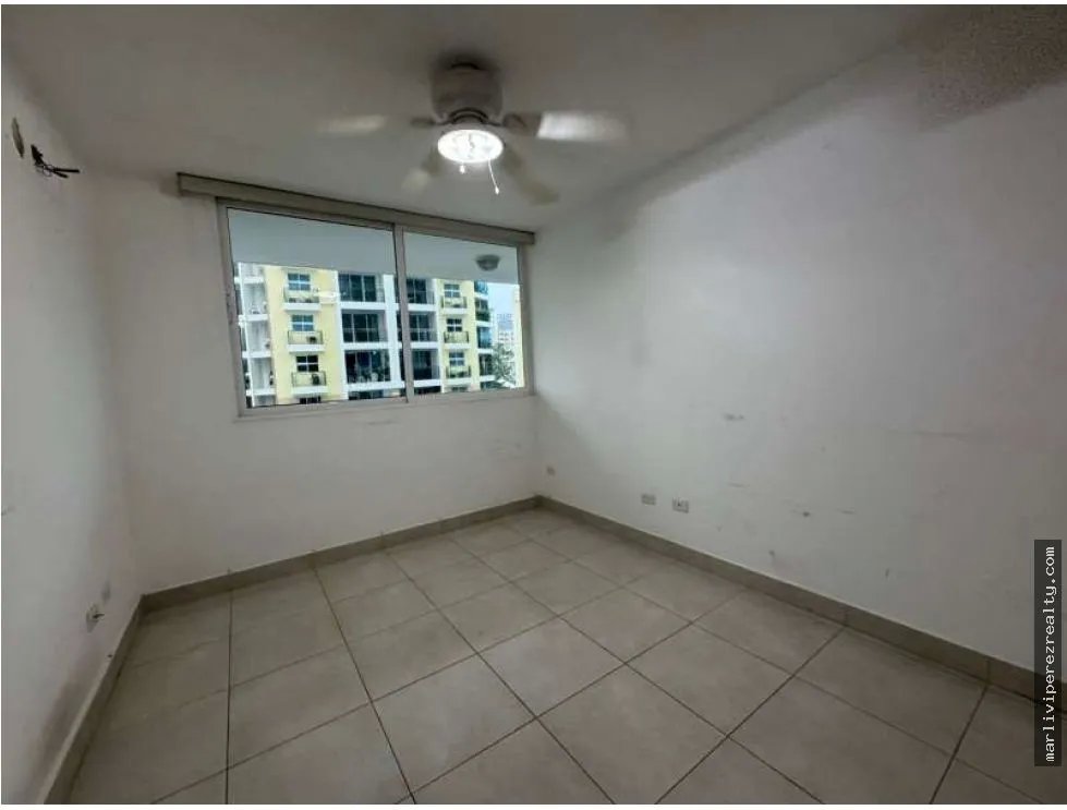 Apartment for sale in Edison Park