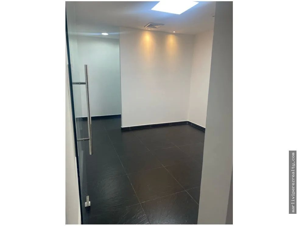 Alquiler de Local Comercial en Calle 50