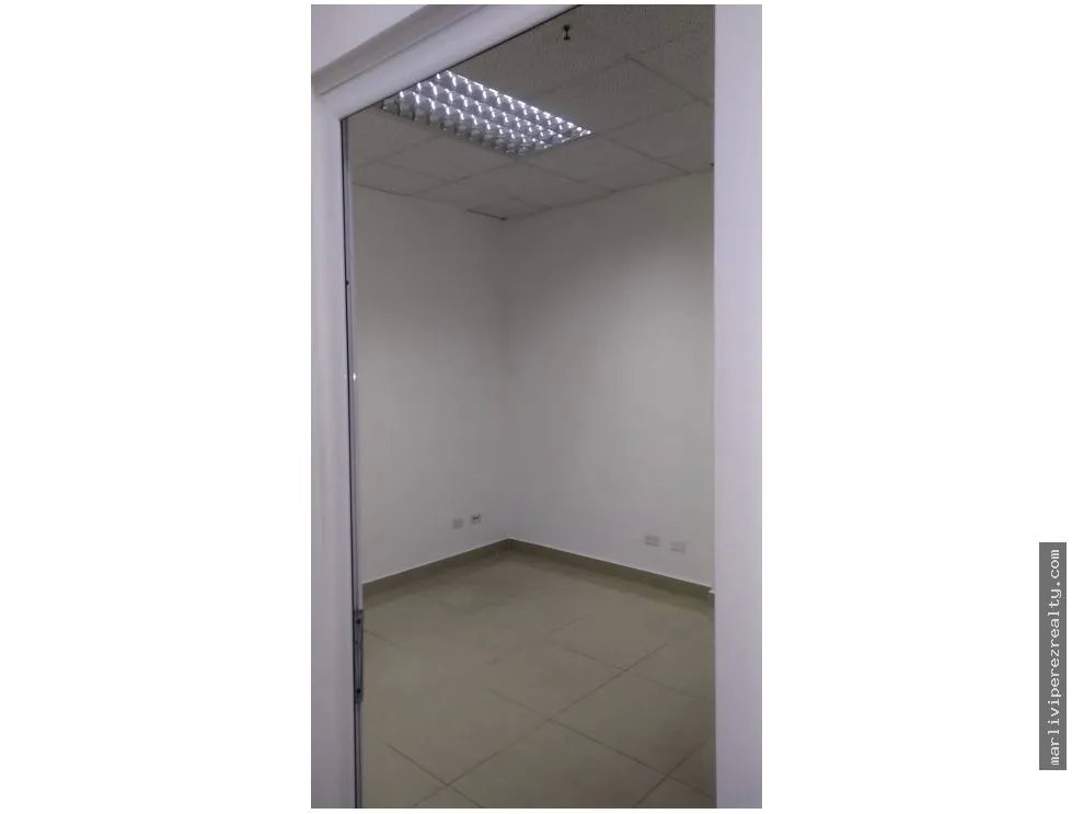 Office for rent in Bella Vista