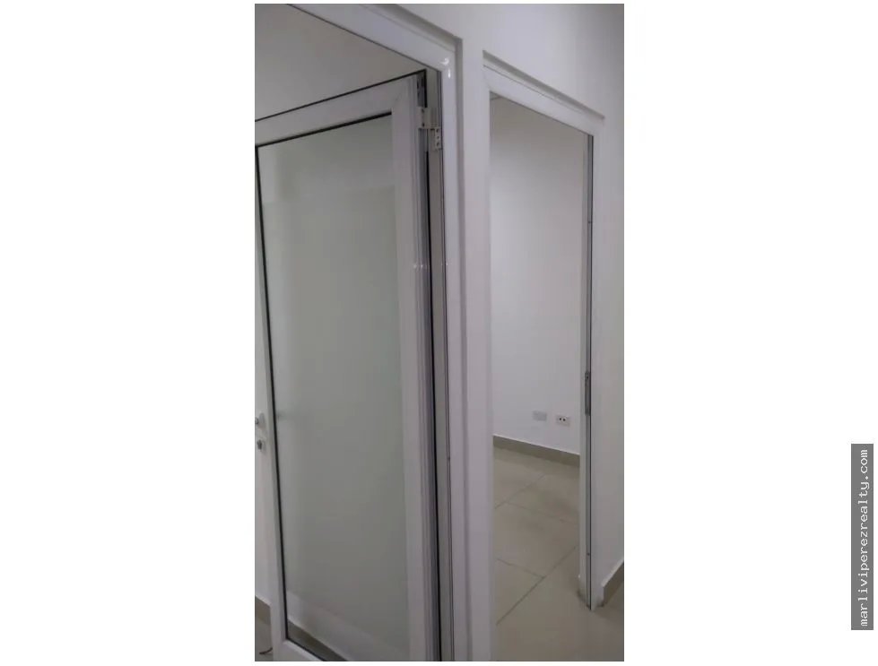 Office for rent in Bella Vista