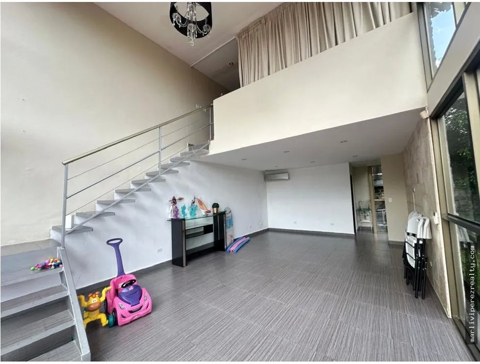 Venta de Casa  en La Alameda