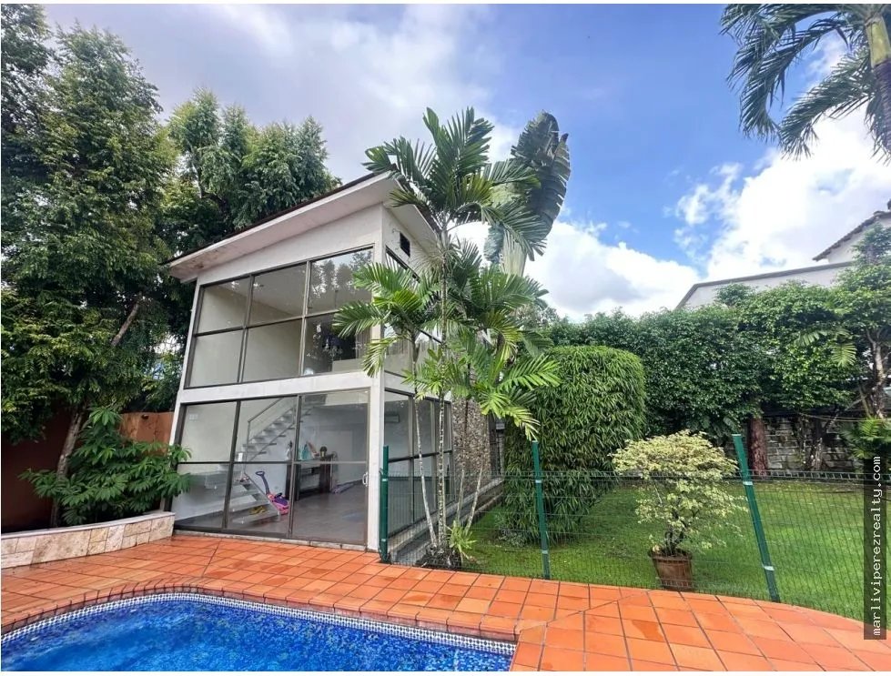 Venta de Casa  en La Alameda