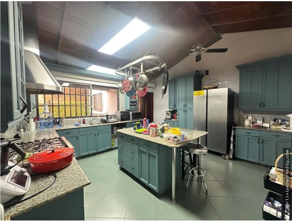 Venta de Casa  en La Alameda