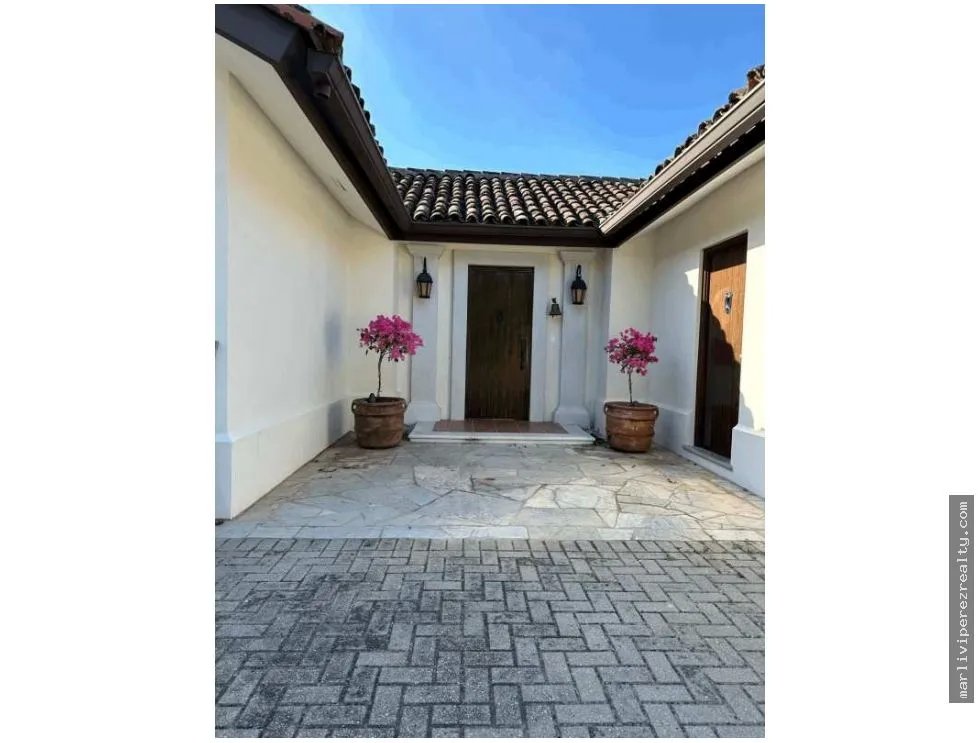 Venta de  Casa en Buenaventura
