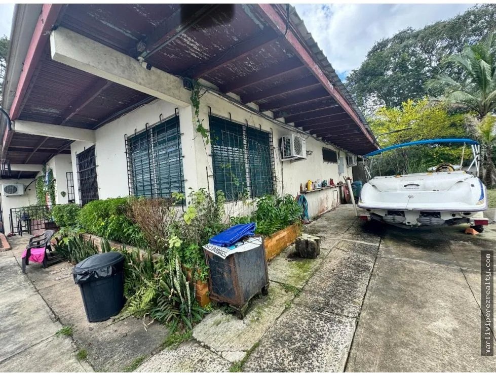 Venta de Residencia con potencial comercial en Las Cumbres
