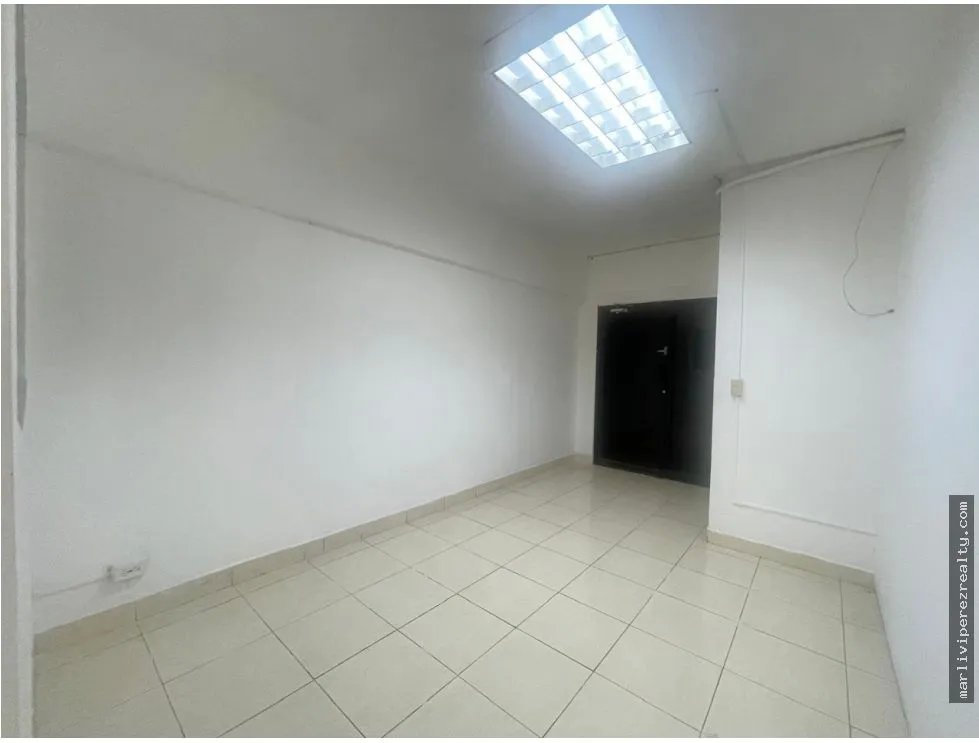 Commercial Space for rent in Via Espana