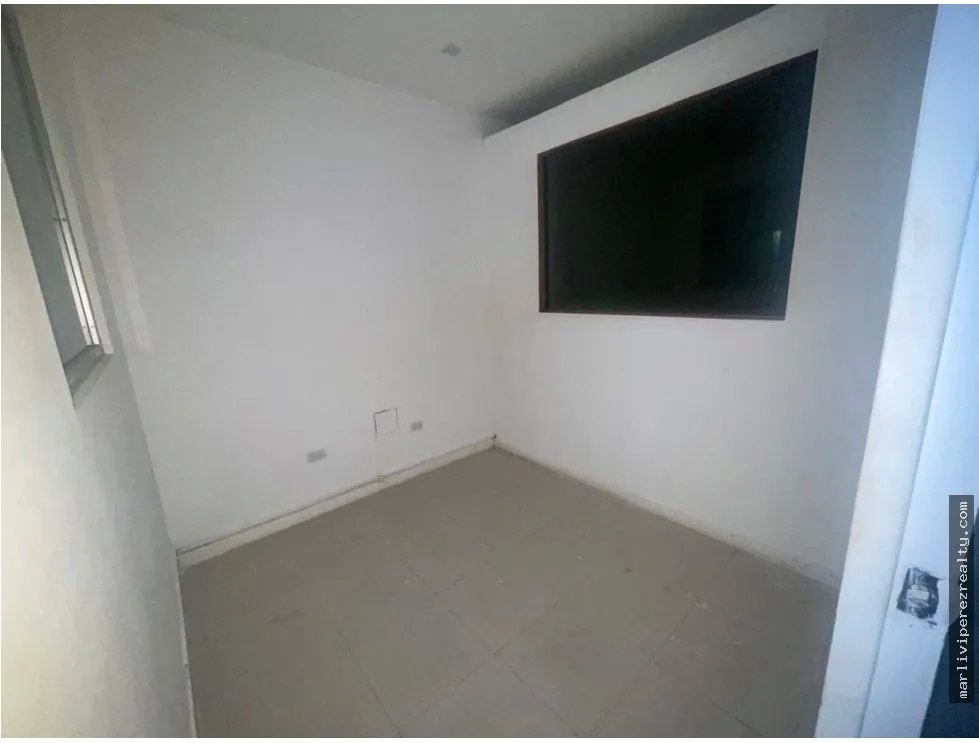 Commercial Space for rent in Via Espana