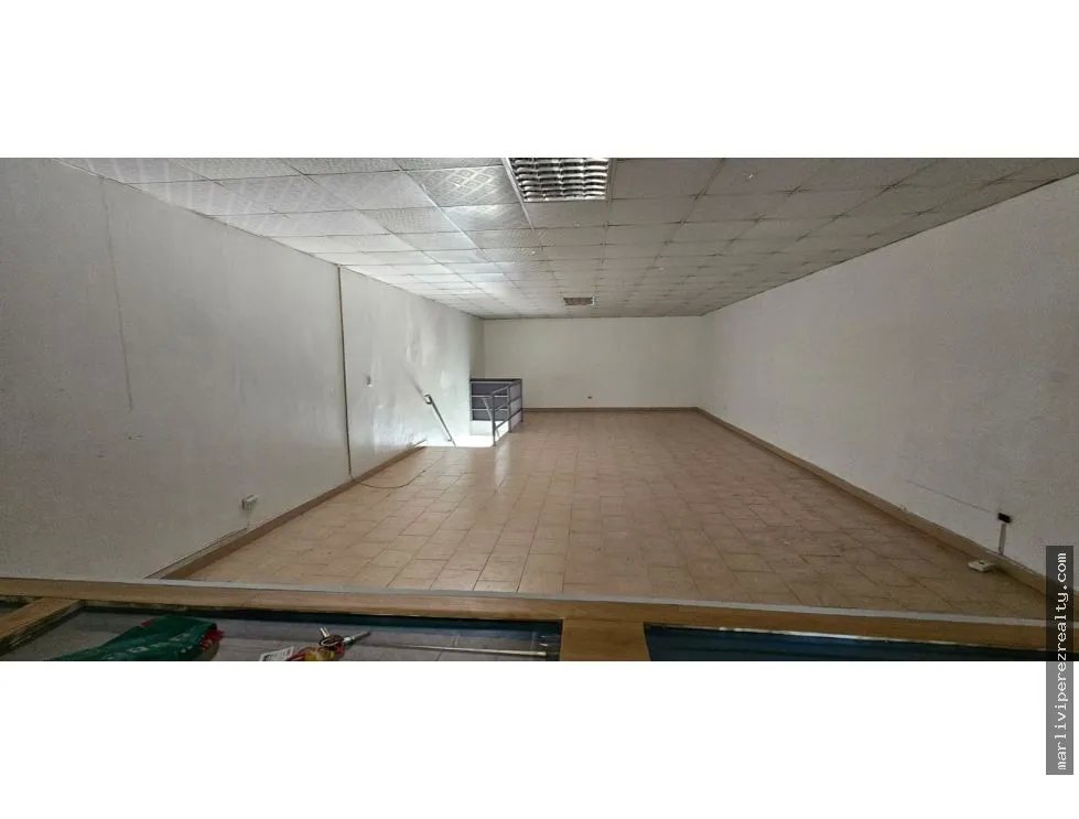 Alquiler de local comercial en Mañanitas