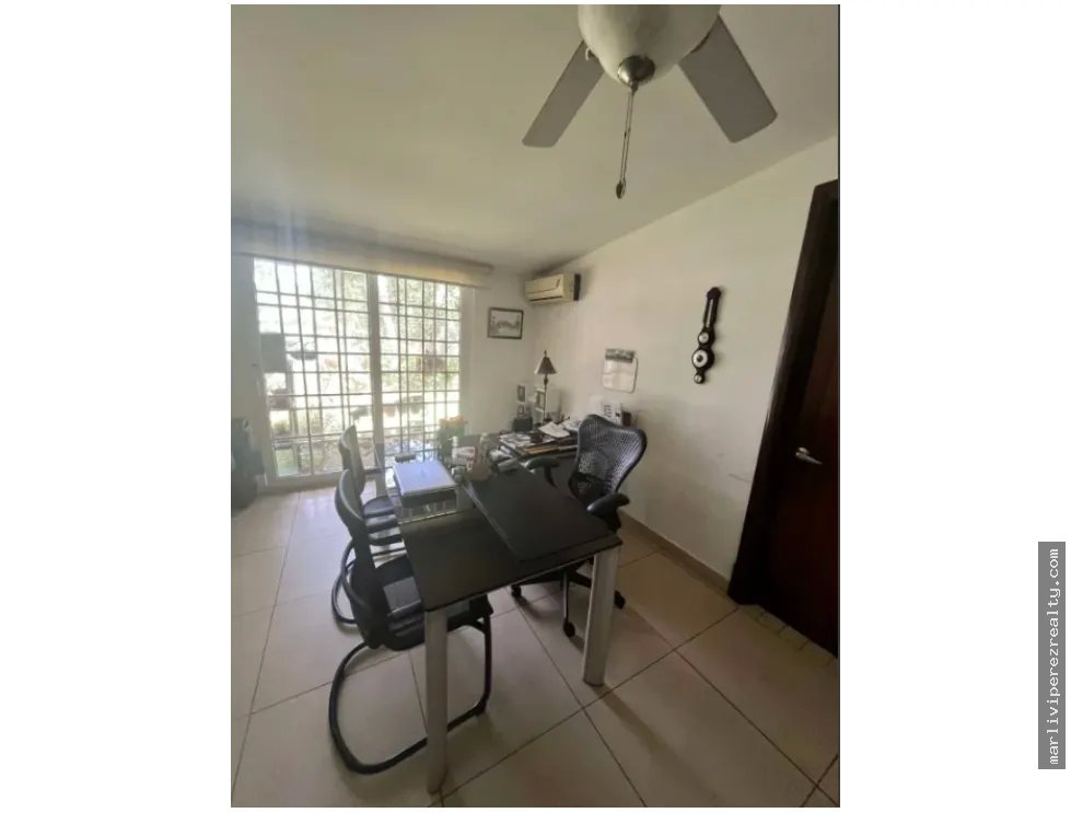 Venta de Residencia Llanos de Curundú