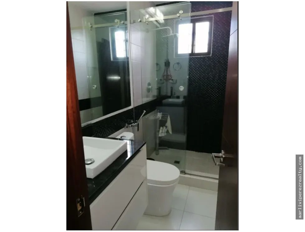 Venta de Residencia Villa Lucre