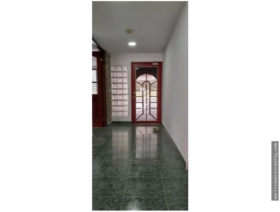 Venta de Residencia Las Cumbres
