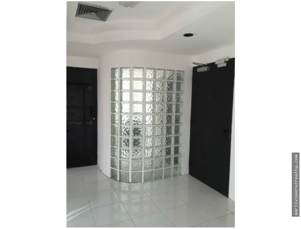 Office for rent in Bella Vista