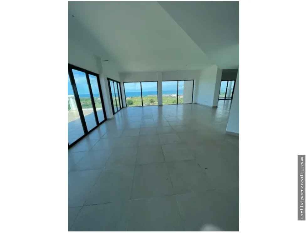Venta de Apartamento (PentHouse) San Carlos