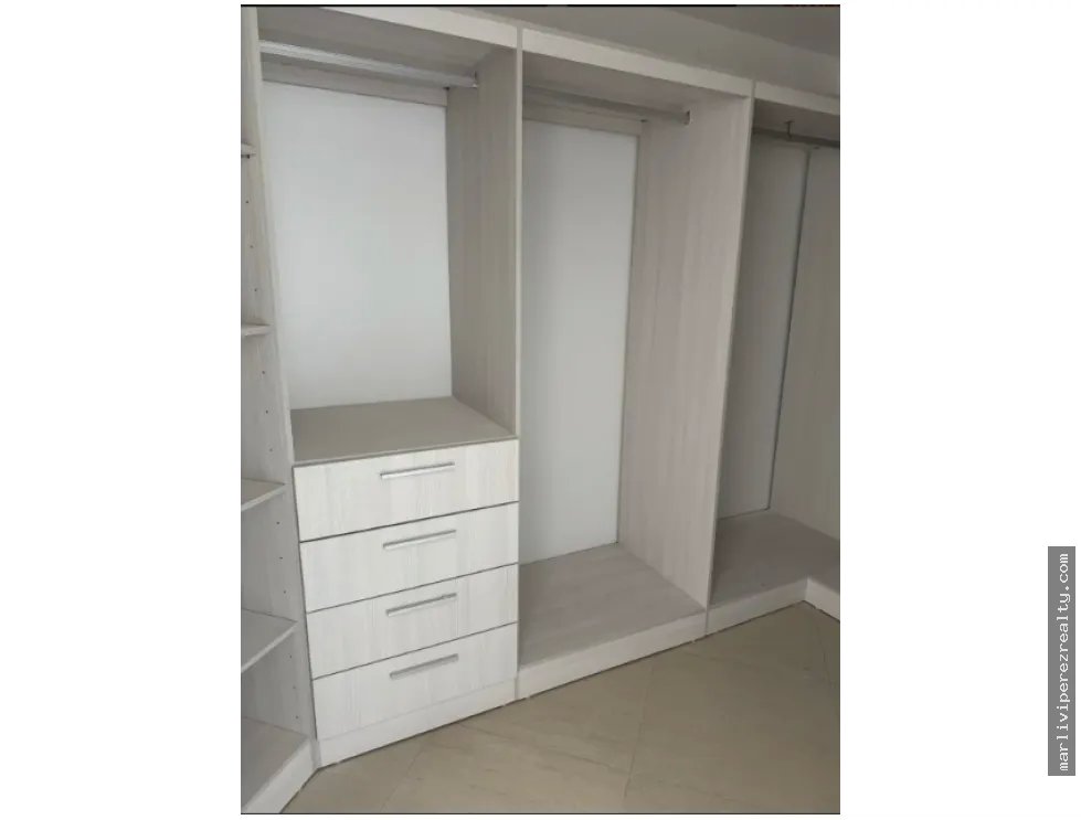Venta de Apartamento (PentHouse) San Carlos