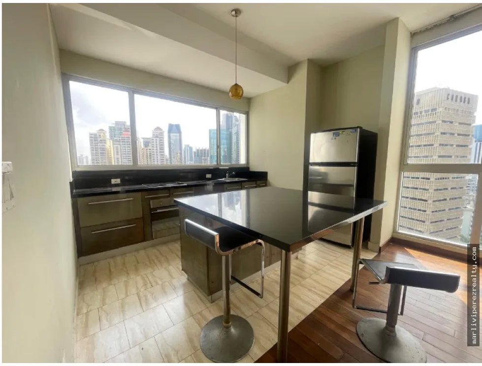 Venta de Apartamento Amoblado Via España