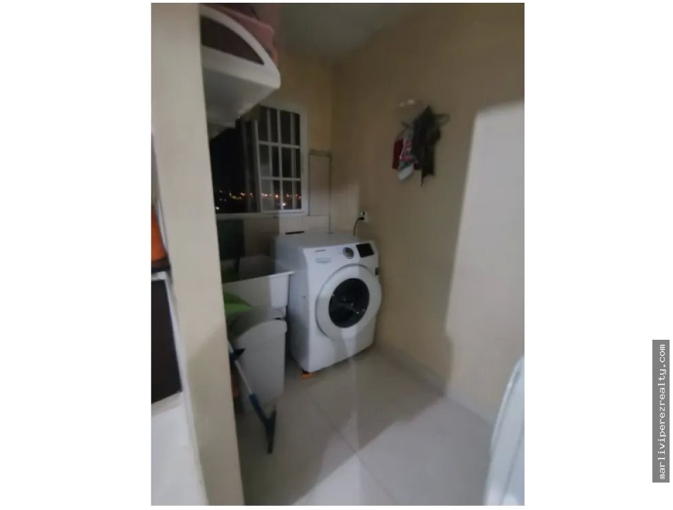 Venta de Apartamento Las Acacias/ Amoblado
