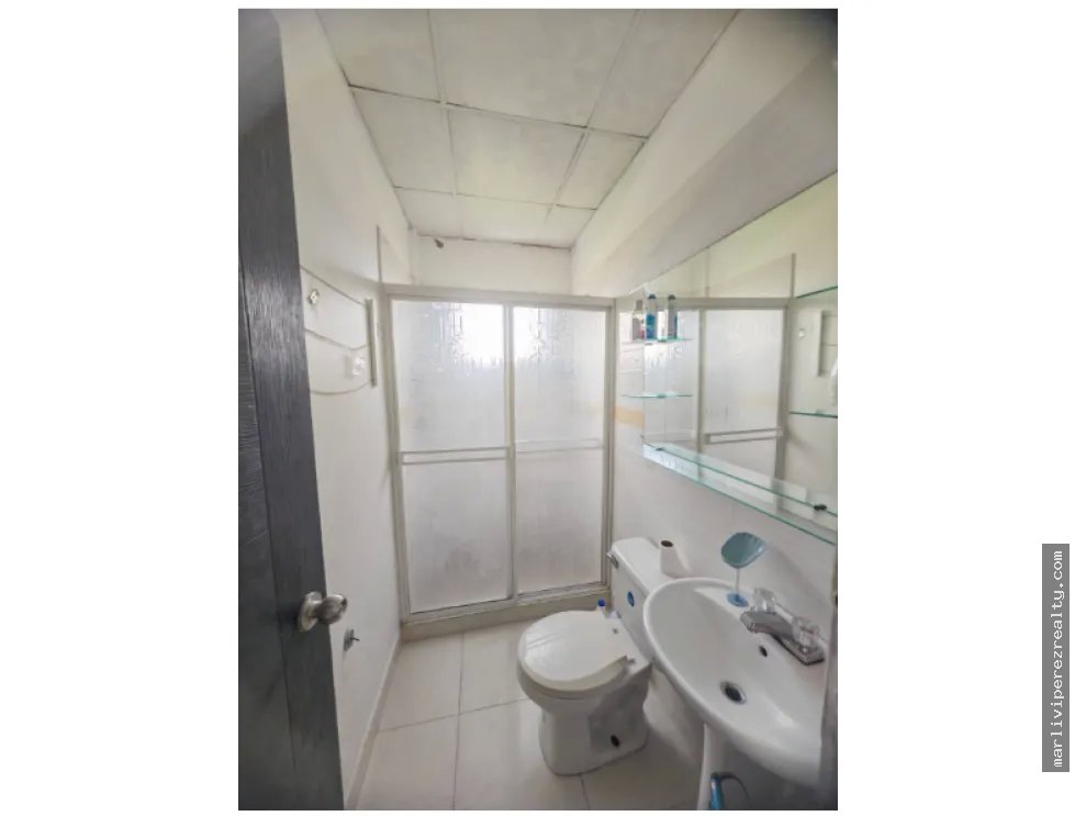 Venta de Apartamento Las Acacias/ Amoblado