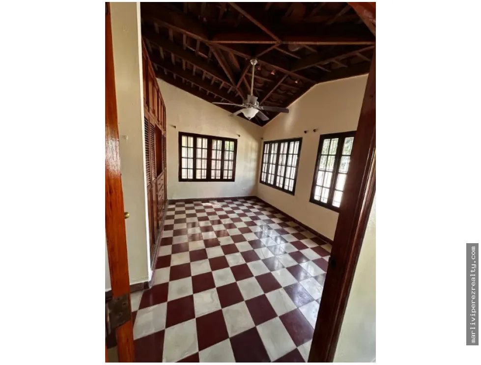 Venta de Residencia Villa de los Santos