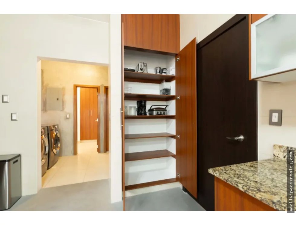 Venta de Residencia Costa Sur