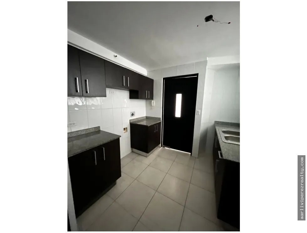 Apartment for sale in Edison Park